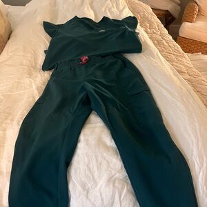 Caribbean Blue Scrub Set with Pink Drawstring